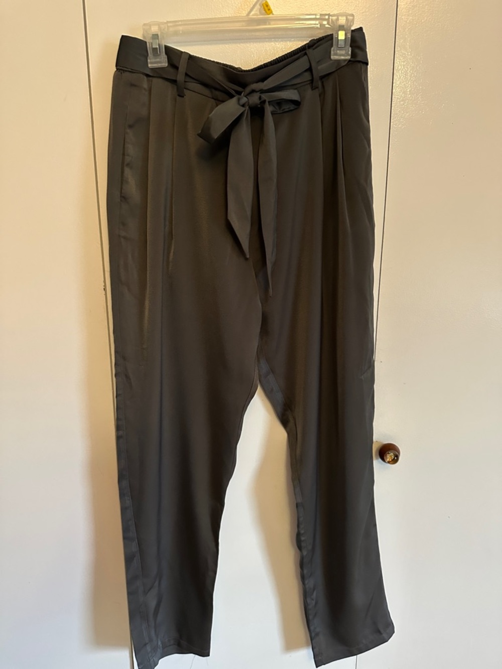 Women's Charcoal Tie-Waist Dress Pants